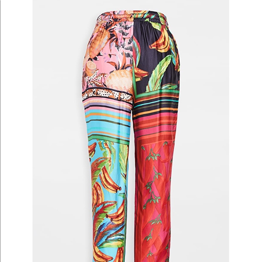 New with tags Farm Rio Medium silk Scarf Pants